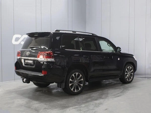 Внедорожник Toyota Land Cruiser 2015 года, 5490000 рублей, Омск