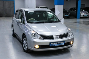 Седан Nissan Tiida 2005 года, 548000 рублей, Солонцы