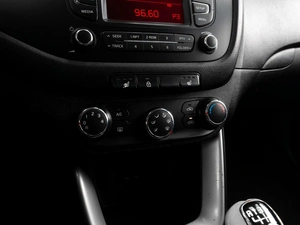 Хетчбэк Kia Ceed 2014 года, 839000 рублей, Тюмень