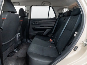 Внедорожник Toyota Raize 2020 года, 1600000 рублей, Красноярск