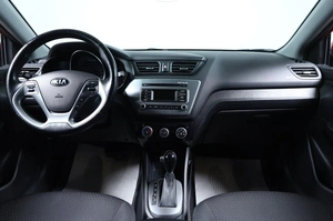 Седан Kia Rio 2017 года, 1369000 рублей, Новосибирск