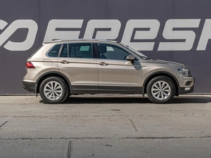 Внедорожник Volkswagen Tiguan 2017 года, 2345000 рублей, Краснодар