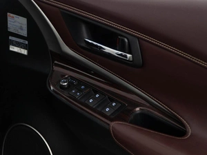 Внедорожник Toyota Harrier 2014 года, 1699000 рублей, Москва