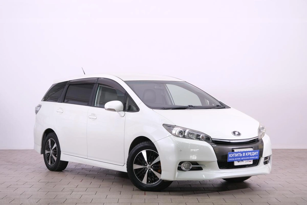 Минивэн Toyota Wish 2012 года, 1529000 рублей, Омск