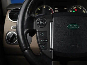 Внедорожник Land Rover Discovery 2013 года, 2153999 рублей, Москва