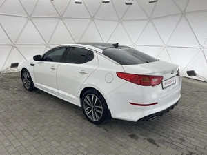 Седан Kia Optima 2015 года, 1460000 рублей, Клинцы