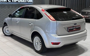 Хетчбэк Ford Focus 2010 года, 667000 рублей, Красноярск