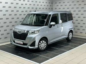 Минивэн Toyota Roomy 2019 года, 980000 рублей, Красноярск