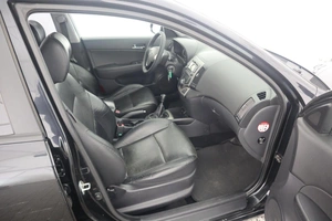 Хэтчбек Hyundai i30 2009 года, 660000 рублей, Орёл