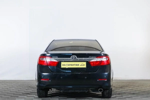 Седан Toyota Camry 2012 года, 1569000 рублей, Тюмень