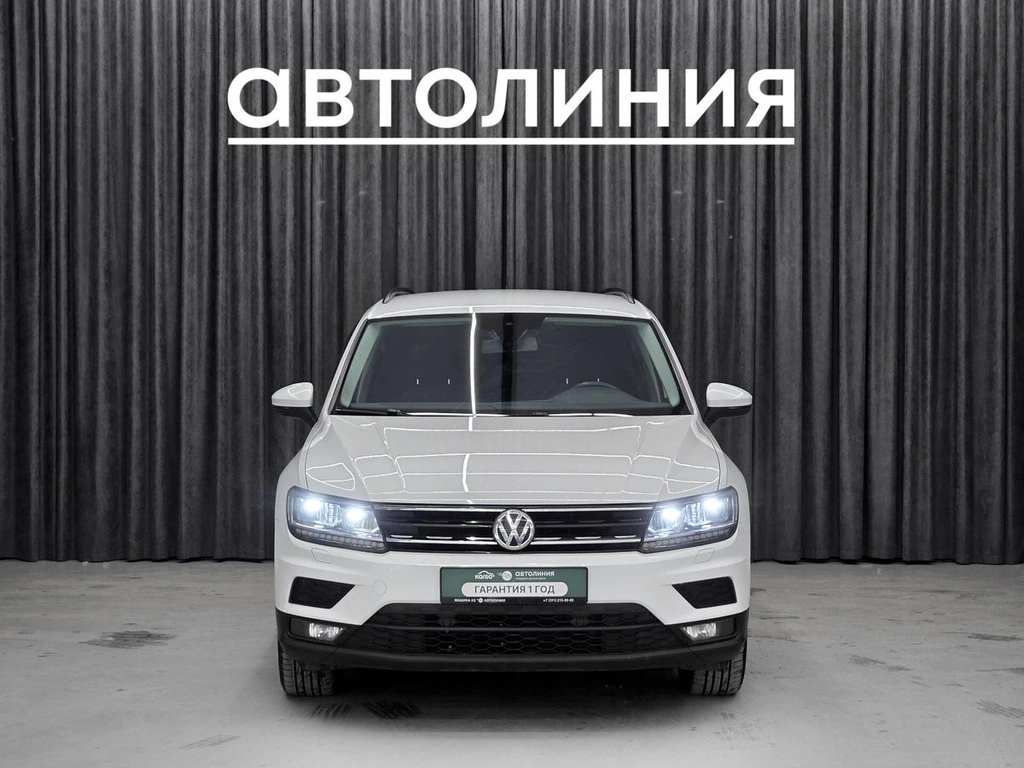 Внедорожник Volkswagen Tiguan 2020 года, 2199000 рублей, Красноярск