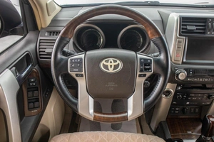 Внедорожник Toyota Land Cruiser Prado 2010 года, 3389000 рублей, Барнаул