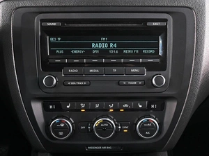 Седан Volkswagen Jetta 2012 года, 1299000 рублей, Аксай