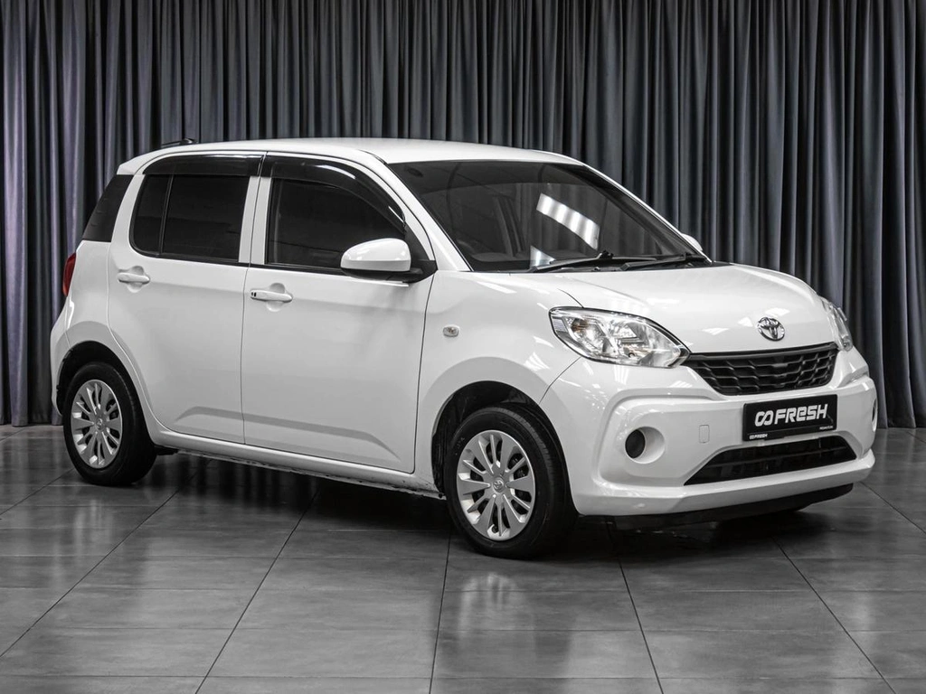 Хетчбэк Toyota Passo 2016 года, 879000 рублей, Тюмень