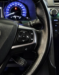 Седан Toyota Camry 2015 года, 1997000 рублей, Красноярск