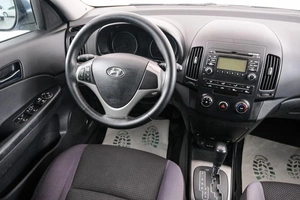 Хетчбэк Hyundai i30 2010 года, 849000 рублей, Красноярск