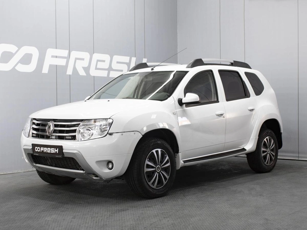 Внедорожник Renault Duster 2014 года, 850000 рублей, Омск