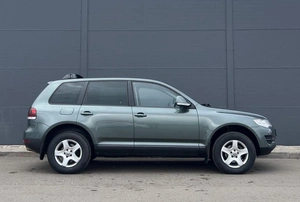 Внедорожник Volkswagen Touareg 2008 года, 925000 рублей, Солонцы