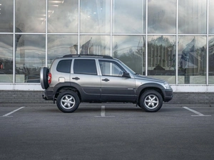 Внедорожник Chevrolet Niva 2012 года, 435000 рублей, Нижний Новгород