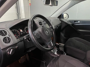 Внедорожник Volkswagen Tiguan 2014 года, 1720000 рублей, Ярославль