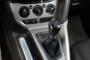 Хетчбэк Ford Focus 2012 года, 749000 рублей, Тюмень