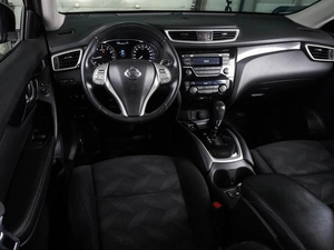 Внедорожник Nissan X-Trail 2015 года, 1834000 рублей, Воронеж