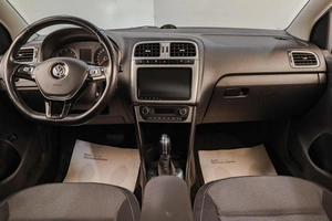 Седан Volkswagen Polo 2018 года, 1429000 рублей, Челябинск