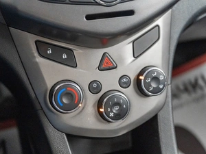 Седан Chevrolet Aveo 2013 года, 710000 рублей, Красноярск