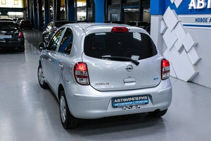 Хетчбэк Nissan March 2011 года, 653000 рублей, Солонцы