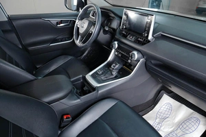 Внедорожник Toyota RAV4 2020 года, 4119000 рублей, Тюмень