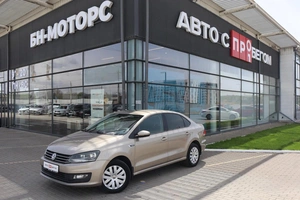 Седан Volkswagen Polo 2015 года, 1300000 рублей, Мирное
