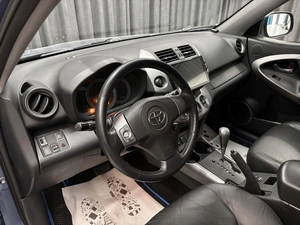 Внедорожник Toyota RAV4 2007 года, 1165000 рублей, Красноярск