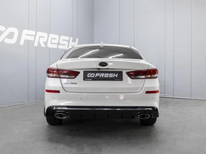Седан Kia Optima 2018 года, 1840000 рублей, Омск