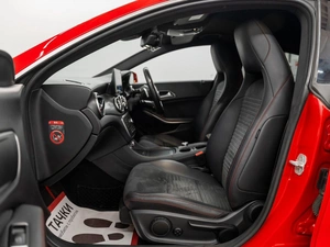 Универсал Mercedes-benz CLA-класс 2015 года, 1400000 рублей, Красноярск