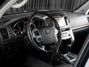 Внедорожник Toyota Land Cruiser 2013 года, 4240000 рублей, Тюмень