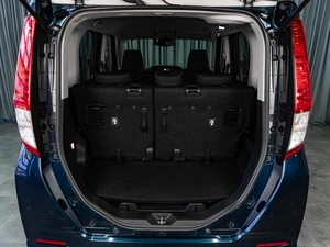 Минивэн Toyota Roomy 2020 года, 1719000 рублей, Тюмень