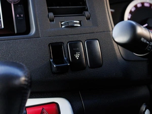 Минивэн Toyota Isis 2012 года, 1550000 рублей, Большой Сочи