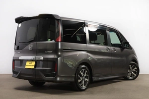 Минивэн Honda Stepwgn Spada 2015 года, 1849000 рублей, Новосибирск