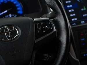 Седан Toyota Camry 2017 года, 1900046 рублей, Москва