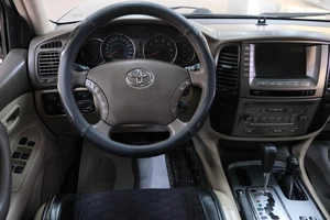 Внедорожник Toyota Land Cruiser 2004 года, 2399000 рублей, Омск