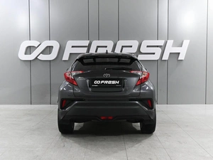 Внедорожник Toyota C-HR 2018 года, 2399000 рублей, Аксай