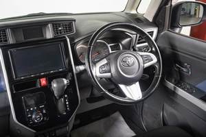 Минивэн Toyota Roomy 2019 года, 1149000 рублей, Томск