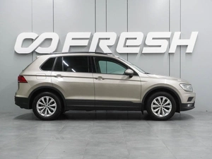 Внедорожник Volkswagen Tiguan 2019 года, 2399000 рублей, Воронеж