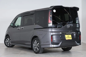 Минивэн Honda Stepwgn Spada 2015 года, 1789000 рублей, Новосибирск