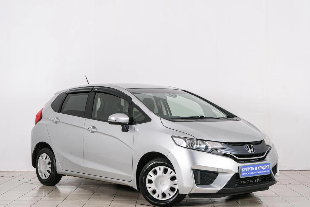 Хетчбэк Honda Fit 2013 года, 999000 рублей, Красноярск