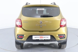 Хэтчбек Renault Sandero 2015 года, 920000 рублей, Брянск