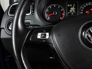 Седан Volkswagen Polo 2017 года, 1299000 рублей, Воронеж