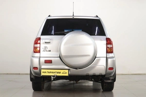 Внедорожник Toyota RAV4 2004 года, 799000 рублей, Челябинск