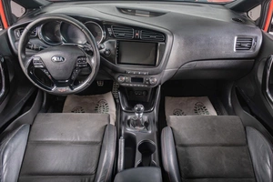 Хетчбэк Kia Ceed GT 2014 года, 1069000 рублей, Томск