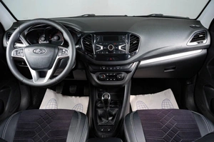 Седан ВАЗ (LADA) Vesta 2019 года, 799000 рублей, Тюмень